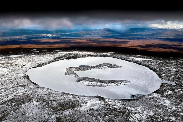 Elolvadt egy gleccser Izlandon, kétszáz éven belül követheti az összes