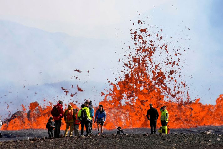 Ismét kitört a vulkán Izlandon - Élő videók és fotógaléria
