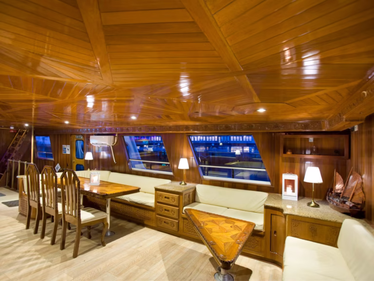 reykjavik-balnales-jacht-04