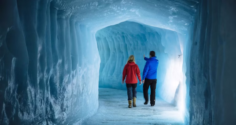 92b2ee5e-f9a3-4e63-939c-1028dec677b6_intotheglacier04