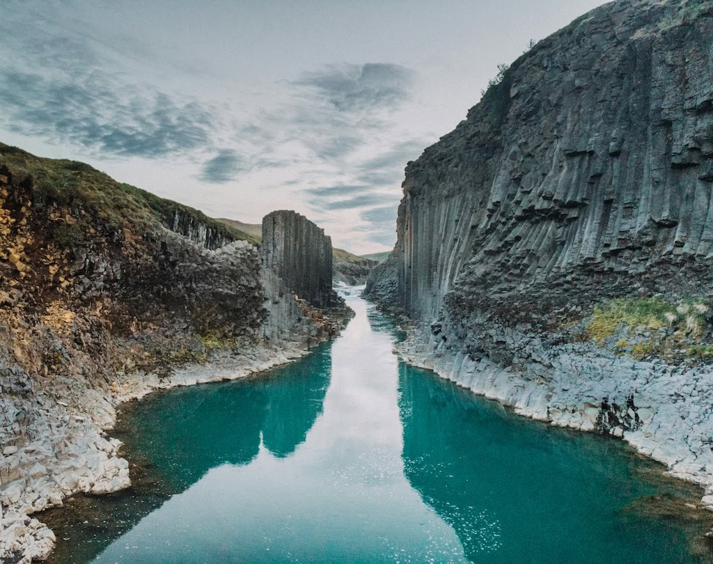 misha martin qkuXzWU 6JY unsplash