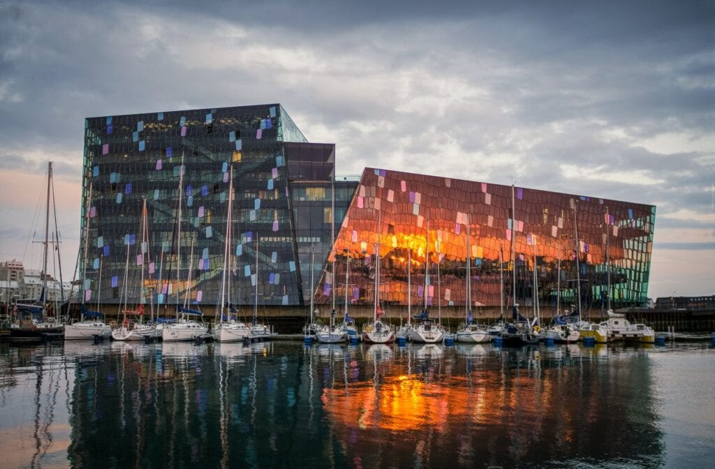 izland varosnezo seta harpa 01