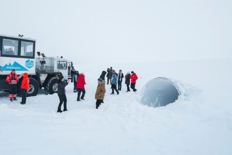 Langjökull Into the glacier Izland jégbarlang túra-4