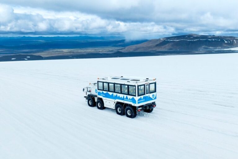 Langjökull Into the glacier Izland jégbarlang túra