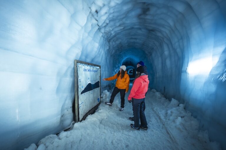 into the glacier langjökull1